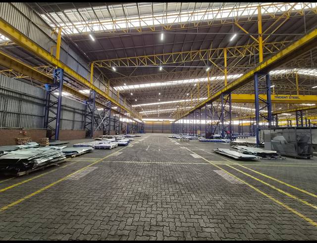 3,240M² FACTORY TO LET IN ROODEKOP
